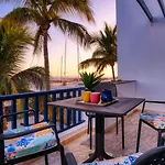 Casa Natalie La Marina Puerto Calero