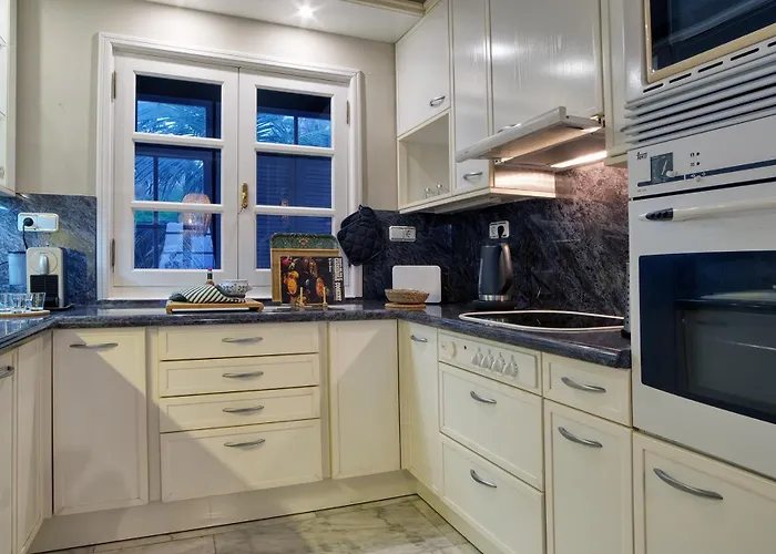 Casa Natalie La Marina 卡列罗港