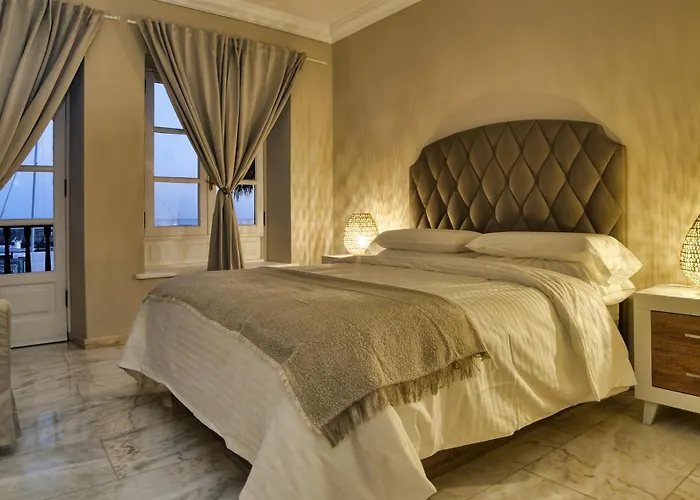 Casa Natalie La Marina Апартаменты *