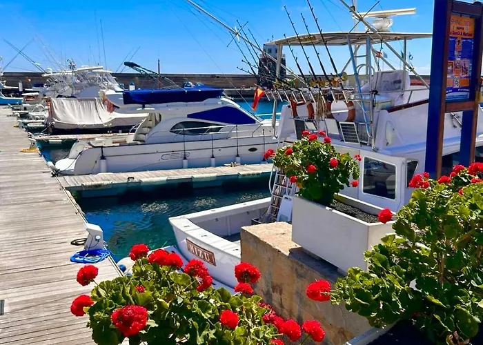 Casa Natalie La Marina Апартаменты *